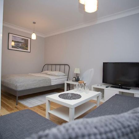 Cr Apartament Scisle Centrum Aleja Bluesa Белосток Экстерьер фото